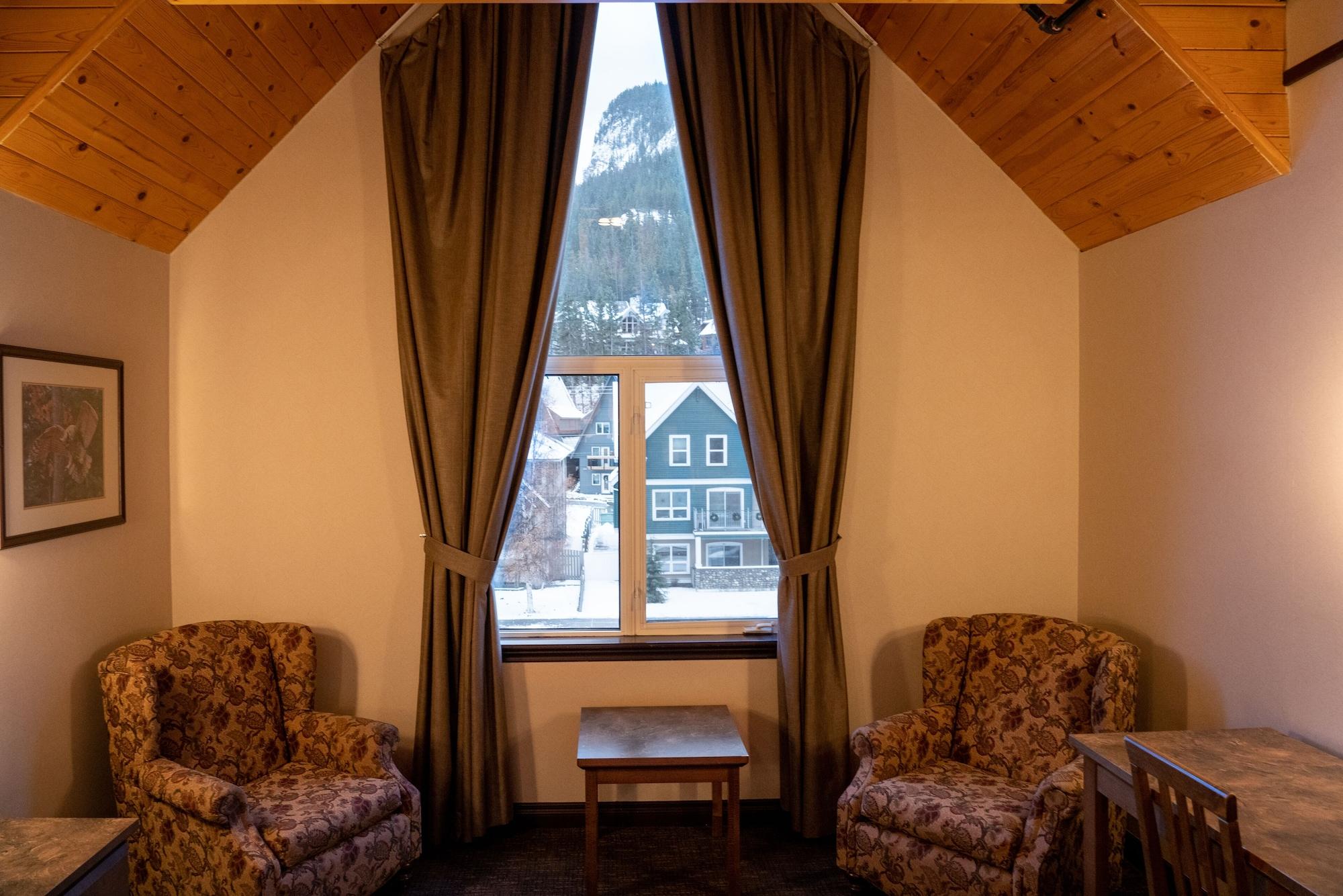 The Rundlestone Lodge Banff Ngoại thất bức ảnh