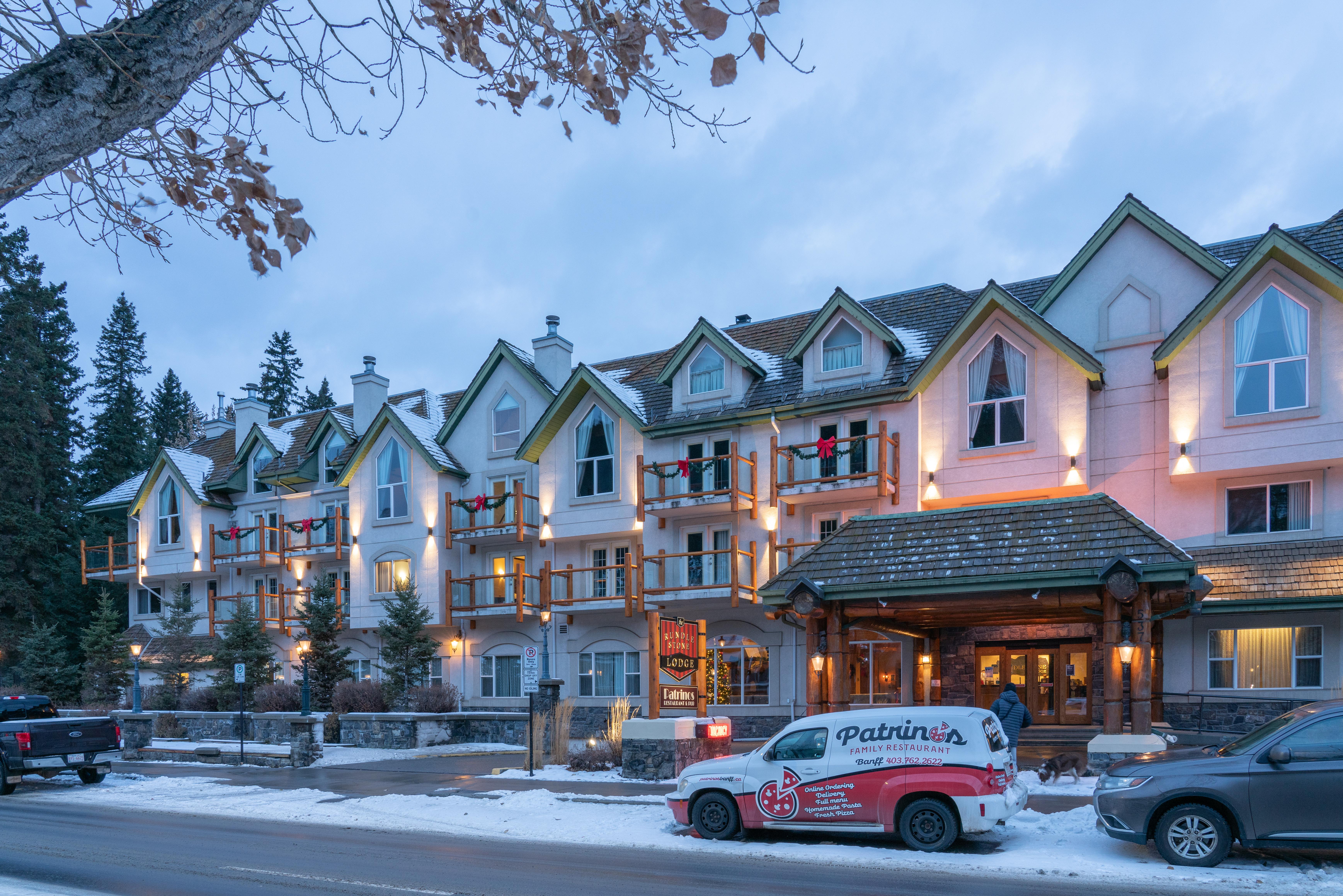 The Rundlestone Lodge Banff Ngoại thất bức ảnh